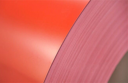 彩鋼板的構(gòu)成和應(yīng)用是怎樣形成的？